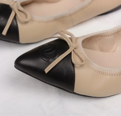 CHANEL Shallow mouth flat shoes Women--054